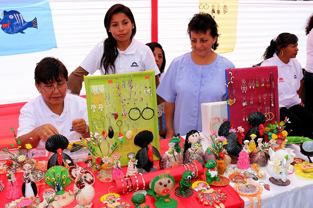 PETROPERÚ capacitará a mujeres talareñas en talleres productivos