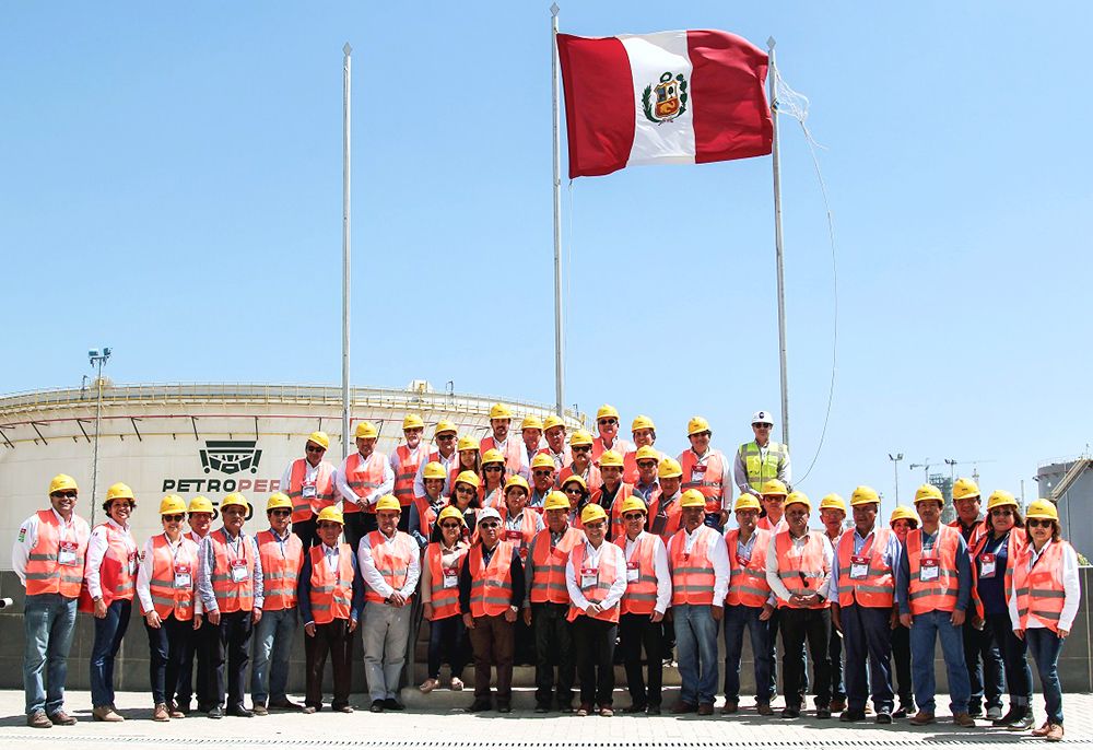Clientes de PETROPERÚ conocieron la Nueva Refinería Talara