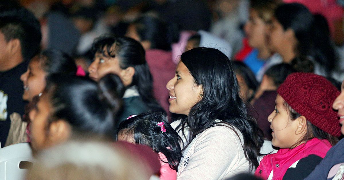 Vecinos del Cono Norte disfrutaron de una noche de Cine al Aire Libre