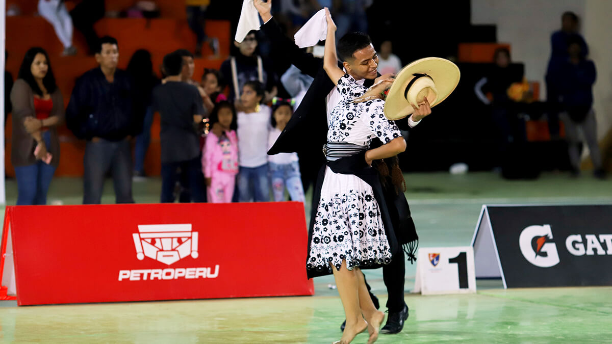 PETROPERÚ auspició concurso de marinera en Talara