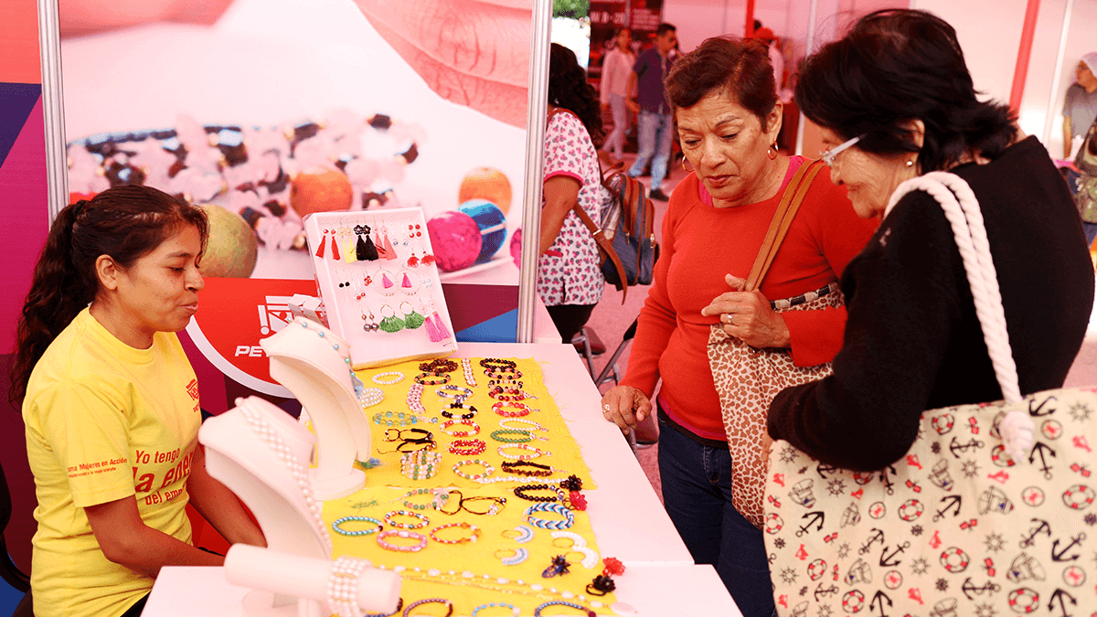 Talleres prácticos se dictarán en la Plaza Grau de Talara