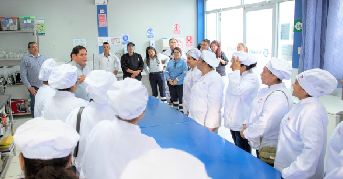 Petroperú capacita a talareñas en diversos emprendimientos
